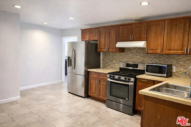 Photo - 2818 S Normandie Ave Unit 2818 S Normandie