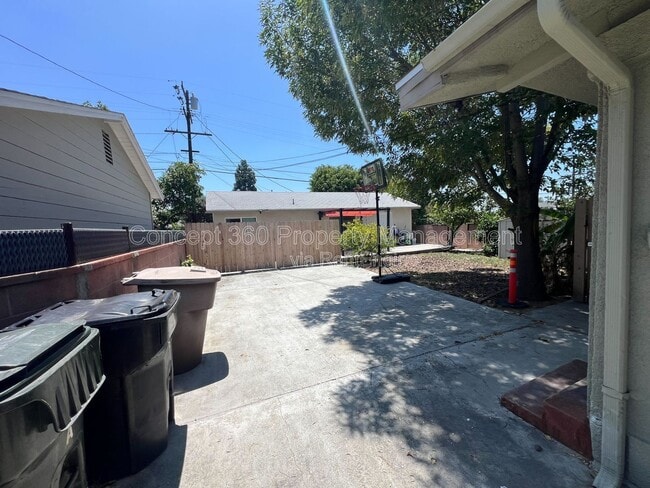 Photo - 144 Primrose Ave