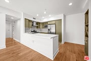 Photo - 7133 Hawthorn Ave Unit 202