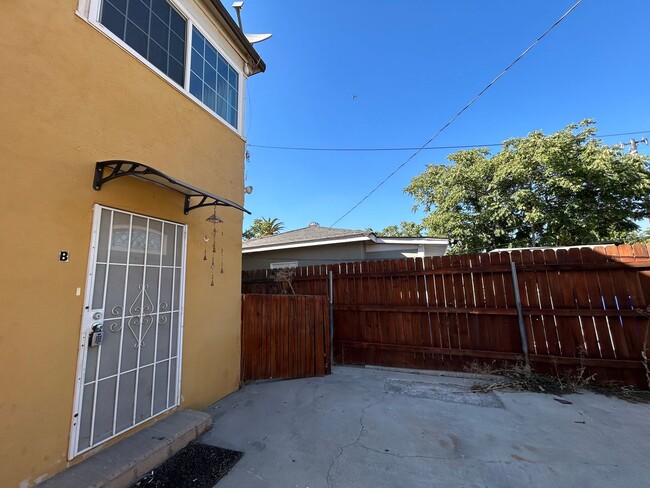 Photo - 450 N Taylor St Unit B