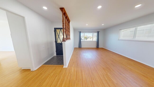 Photo - 1102 E Ave J5