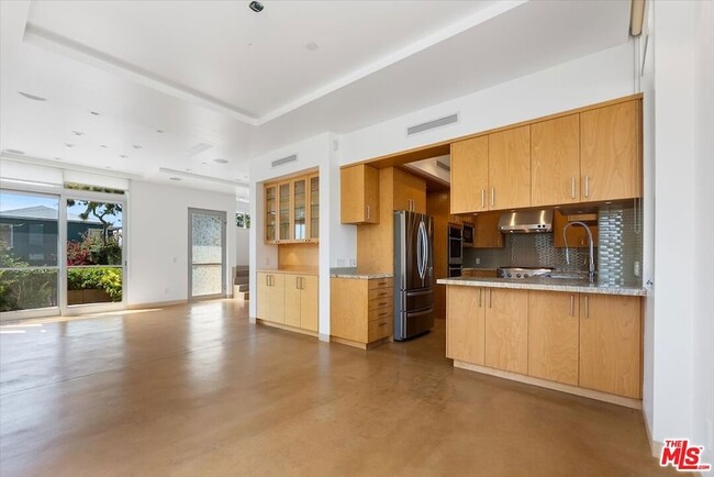 Photo - 2301 10th St