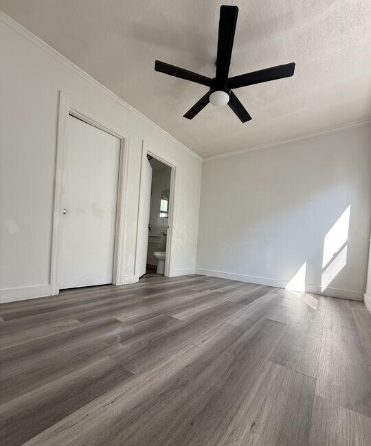 Photo - 2235 W 14th St