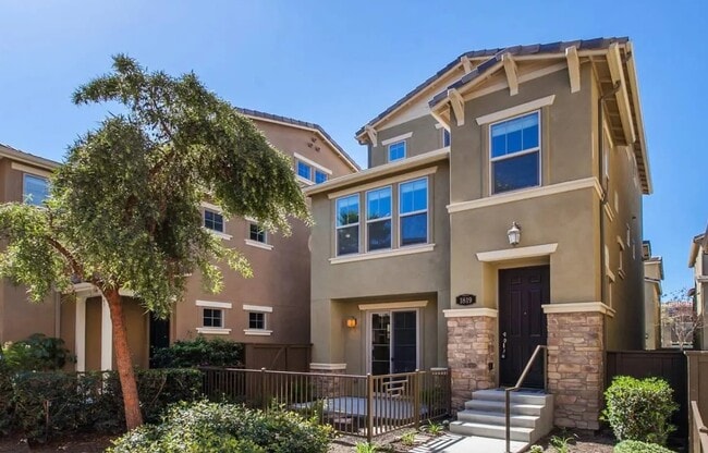 Photo - 1819 Lavender Ln Townhome