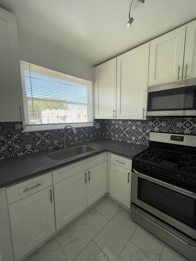 Floor Plan - 1BD/1BT Renovated 