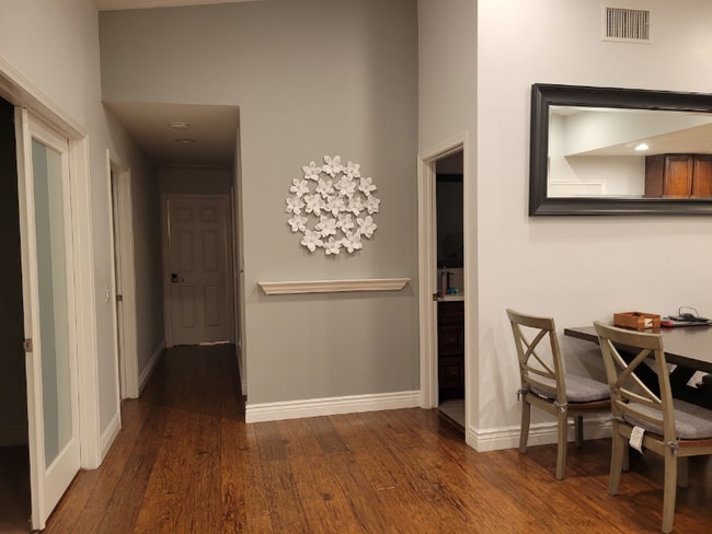 Photo - 716 Valley Crest Dr