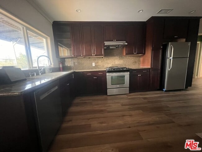 Photo - 2737 S Robertson Blvd