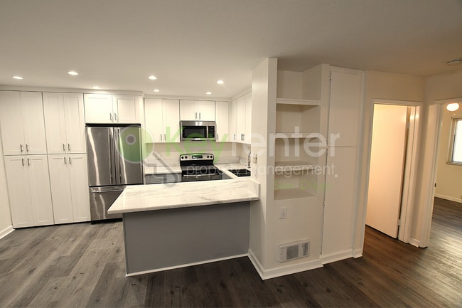 Photo - Mission Valley | Minutes to Interstates 15 & 8 | Close to Snapdragon Staduim Unit 215