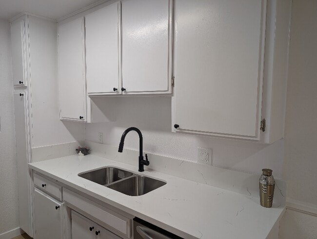 Photo - 11007 Hartsook St Unit 203