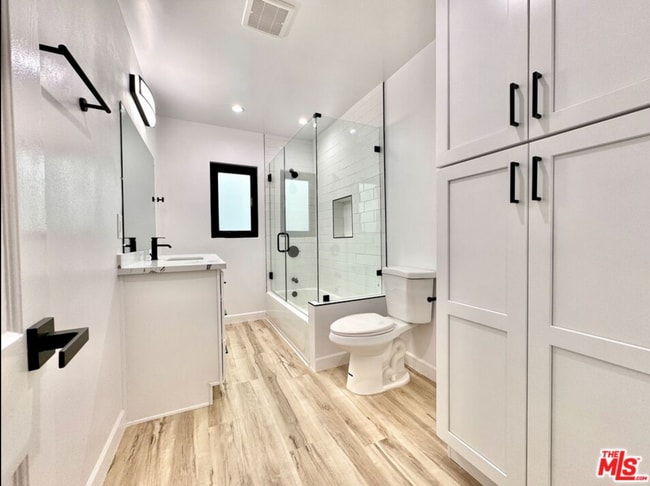 Photo - 121 Crescent Dr Unit A