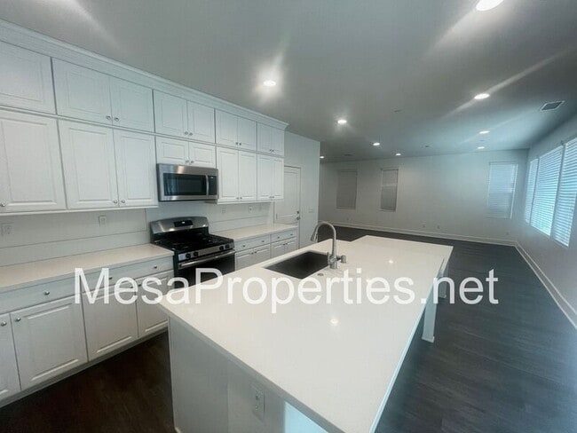 Photo - 2024 Voyage Rd