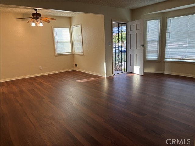 Photo - 15559 Cornuta Ave