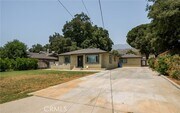 Photo - 1147 E Lemon Ave House