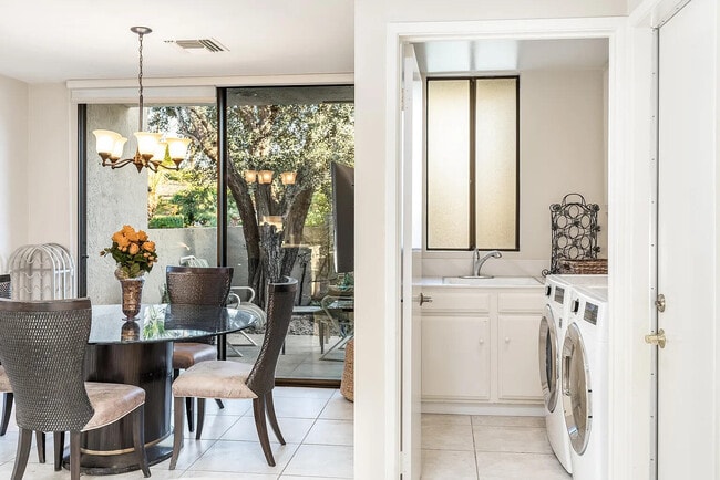 Photo - 31 Stanford Dr