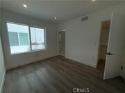 Photo - 21719 Hart St