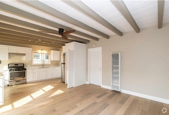Building Photo - 225 1/2 Marguerite Rental