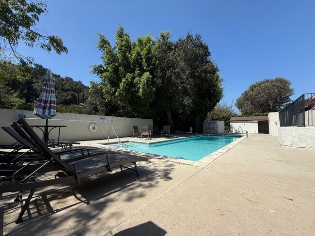 Photo - 314 Monterey Rd Unit 10