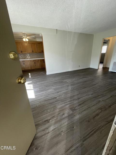 Photo - 2707 Montrose Ave Unit 3