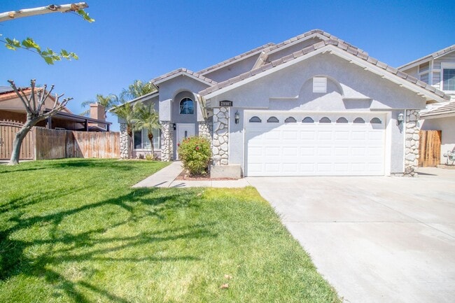 Building Photo - Warm and Inviting 3-Bedroom Home in the Heart of Menifee