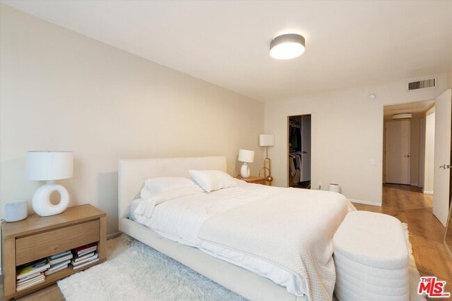 Photo - 7270 Hillside Ave Unit 208