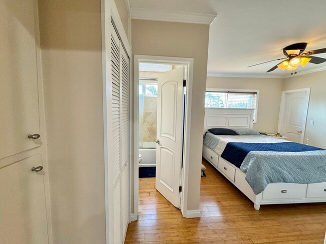 Photo - 10876 Palms Blvd Unit 09