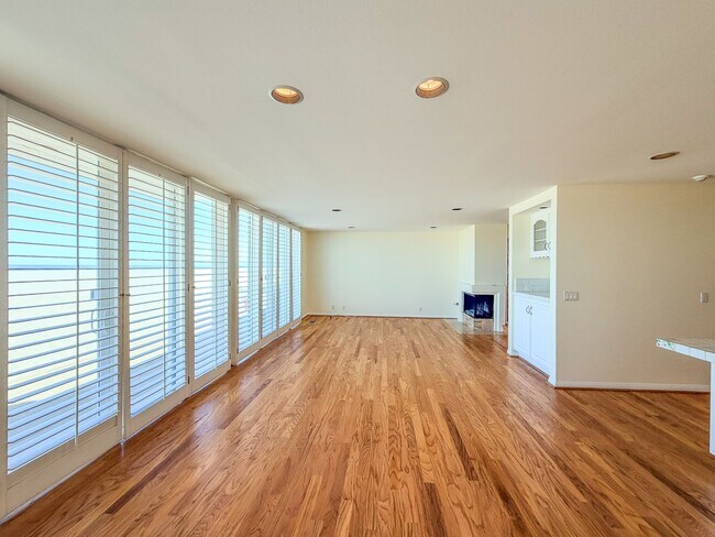 Photo - 3637 Ocean Dr