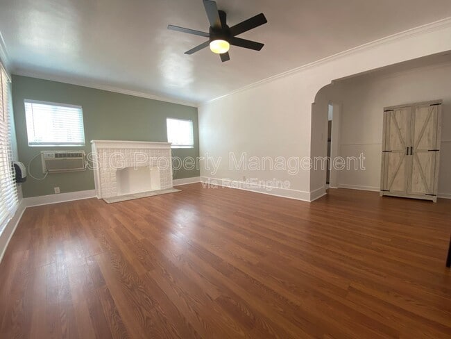 Photo - 1250 E Villa St