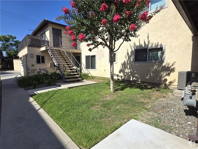 Building Photo - 15907 La Forge St Unit B Rental