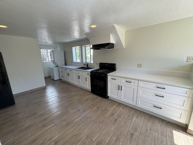 Photo - 3102 Fenelon St Unit 3102 1/2 Apt