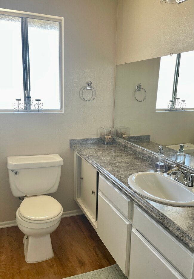 Photo - Crown Point Apartments