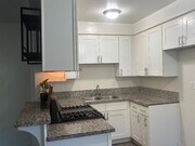 Photo - Villa Monaco Apartments