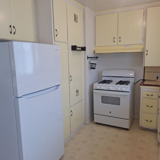 Photo - 420 N Alameda Ave Unit 420
