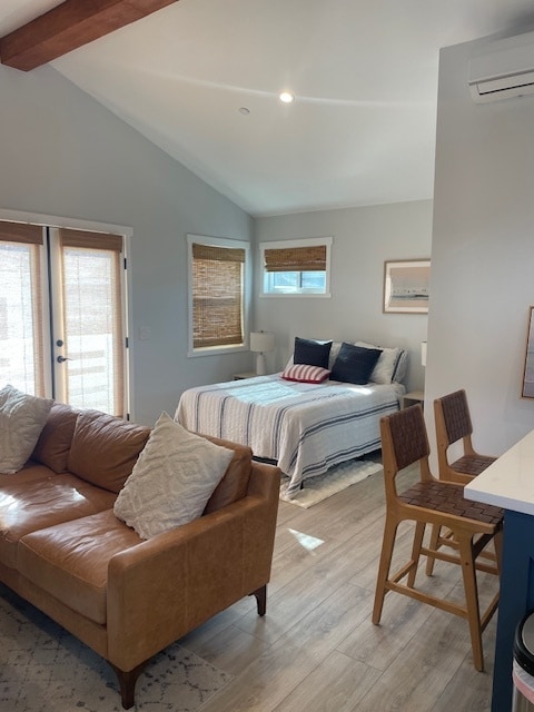 Building Photo - 769 36th St Unit B - ADU