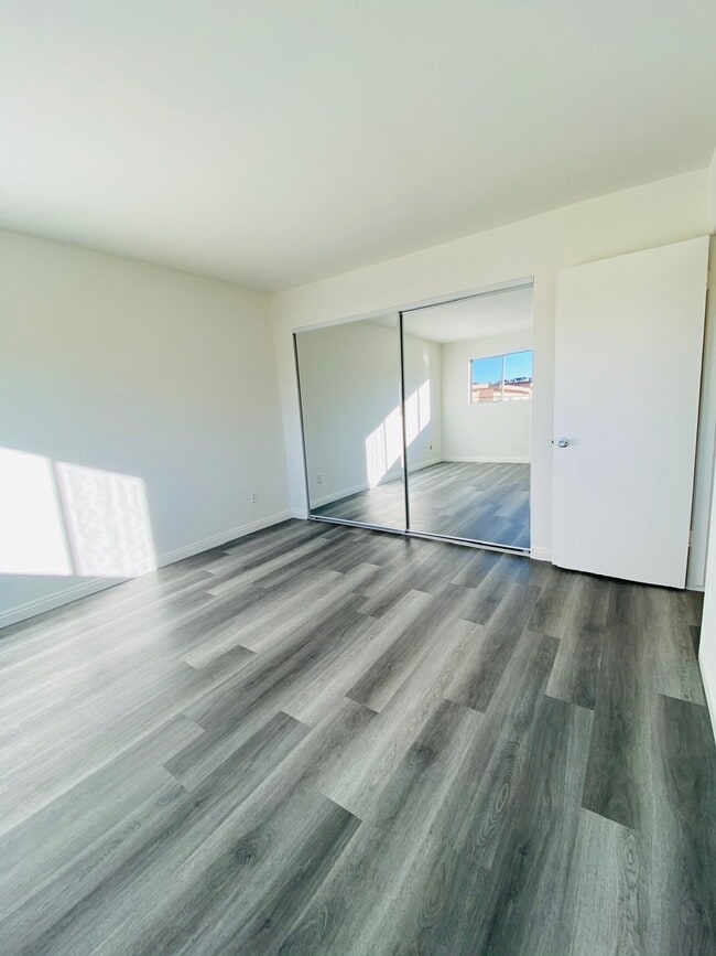 Photo - 5330 Corteen