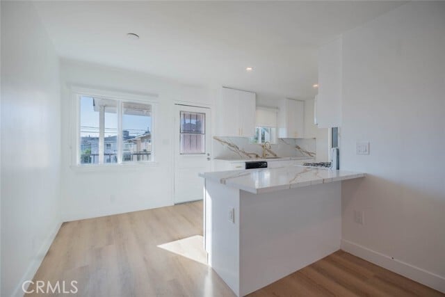 Photo - 5654 Kester Ave Unit 4