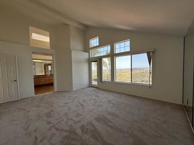 Photo - 593 Parkside Dr