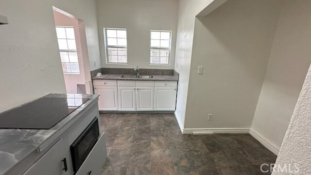 Photo - 1470 Henderson Ave