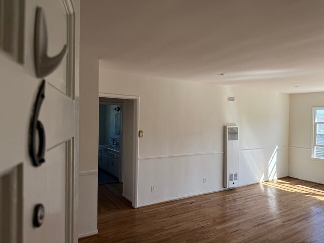 Photo - 408 N Doheny Dr Unit #6