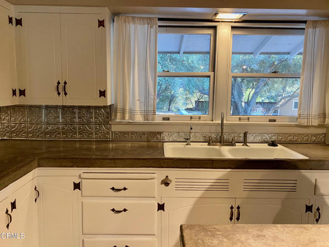 Photo - 1073 Shippee Ln