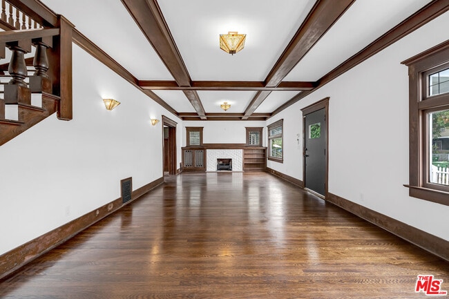 Photo - 1804 Roosevelt Ave