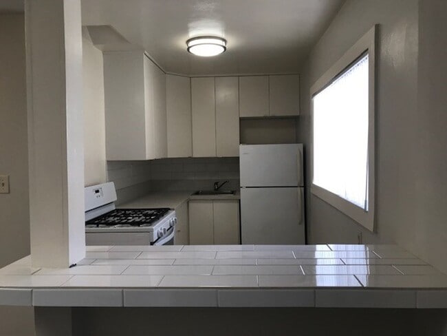 Photo - Mission Beach 1Bed 1 Bath steps from the water! Unit 731