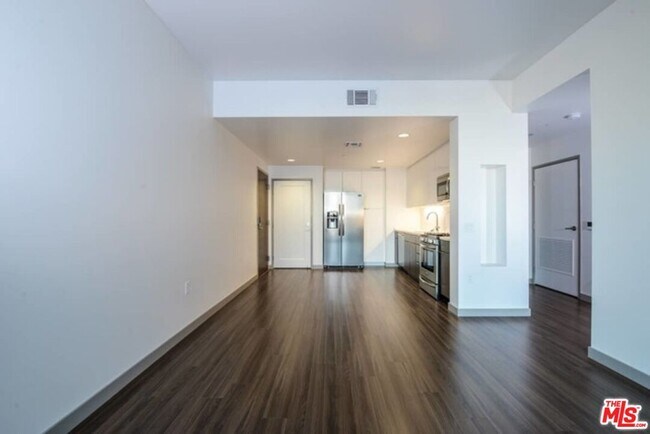 Photo - 3033 Wilshire Blvd Unit 1407