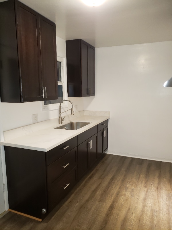 Building Photo - 724 Cory Dr