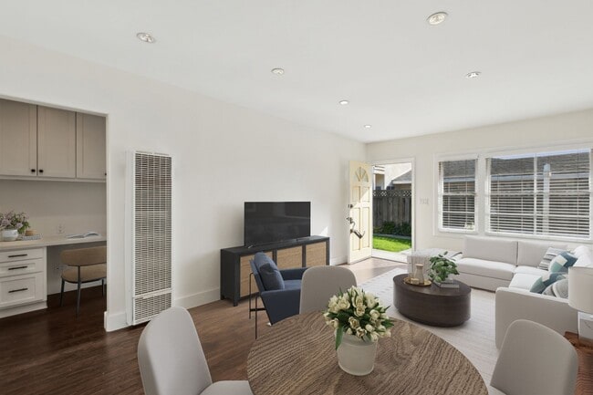 Photo - 2000 Clay St Unit 2002