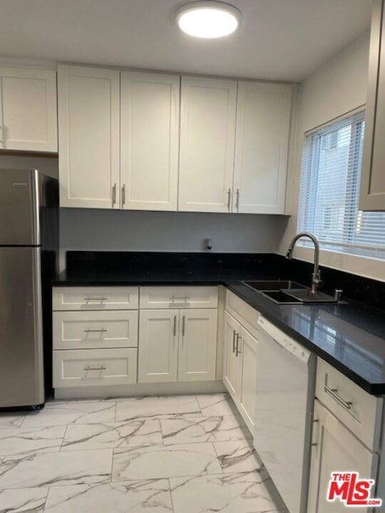 Photo - 12823 Kling St Unit 2