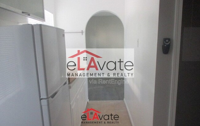 Photo - 10822 Ventura Blvd Unit 06