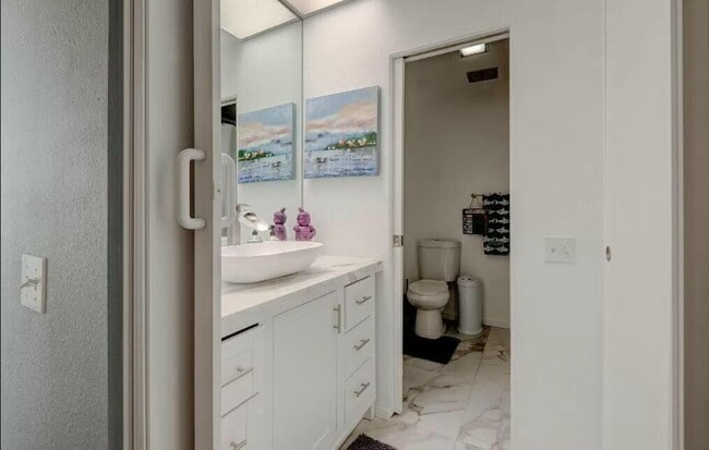 Photo - 135 Desert W Dr