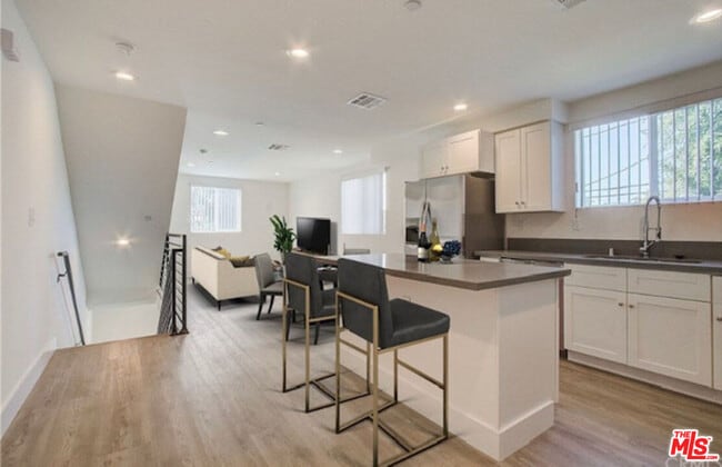 Photo - 2635 Hauser Blvd Unit room 3