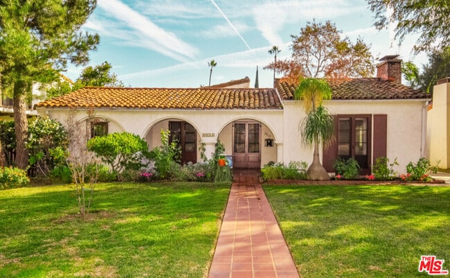 Photo - 2814 Fleur Dr