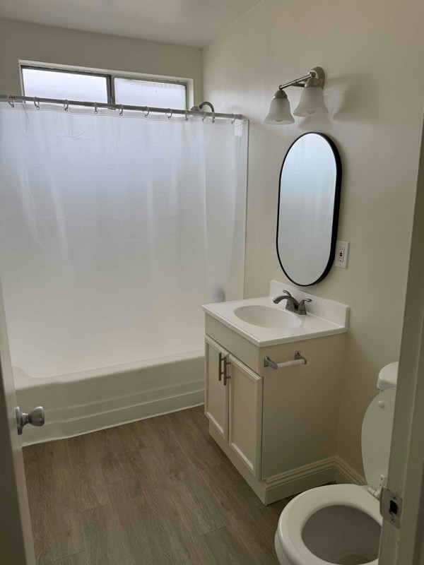 Photo - 8820 Topanga Canyon Blvd